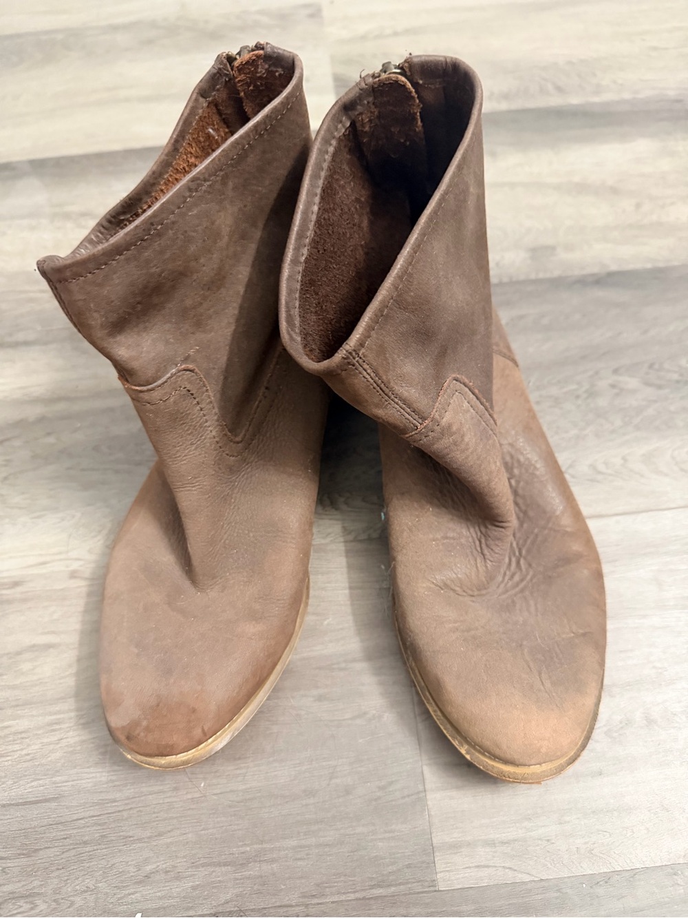 GAP Brown Leather Ankle Booties w/ Zip up heel